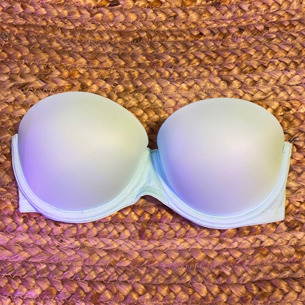 Wear Everywhere Push-Up Strapless PINK Bra